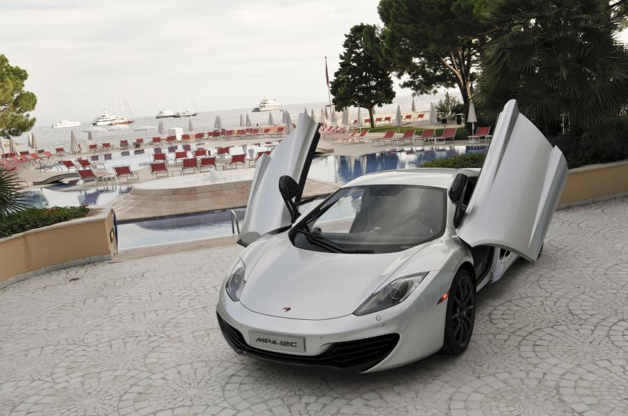  McLaren MP4-12C 2009 года  (фото 83 из 268)